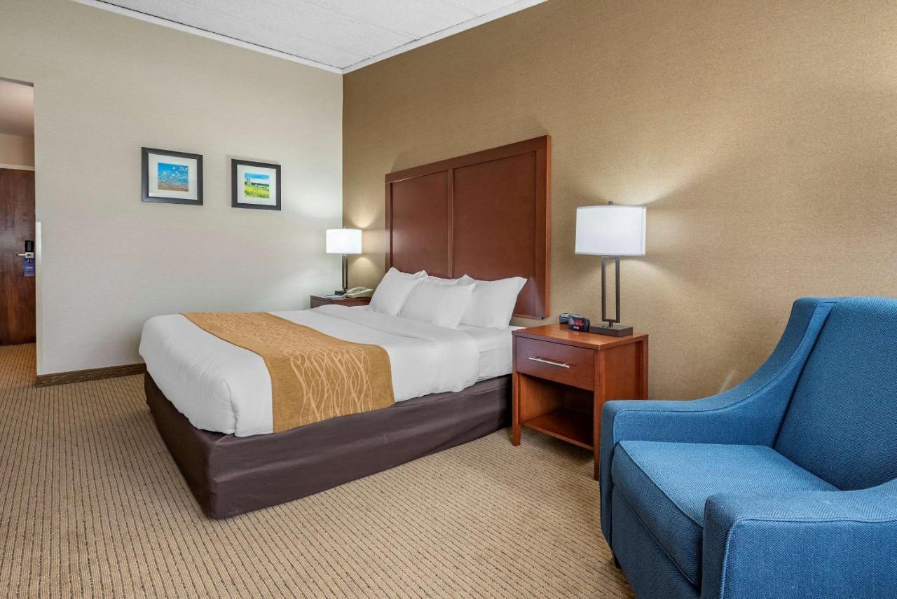 Comfort Inn Lancaster County North Denver Exterior foto