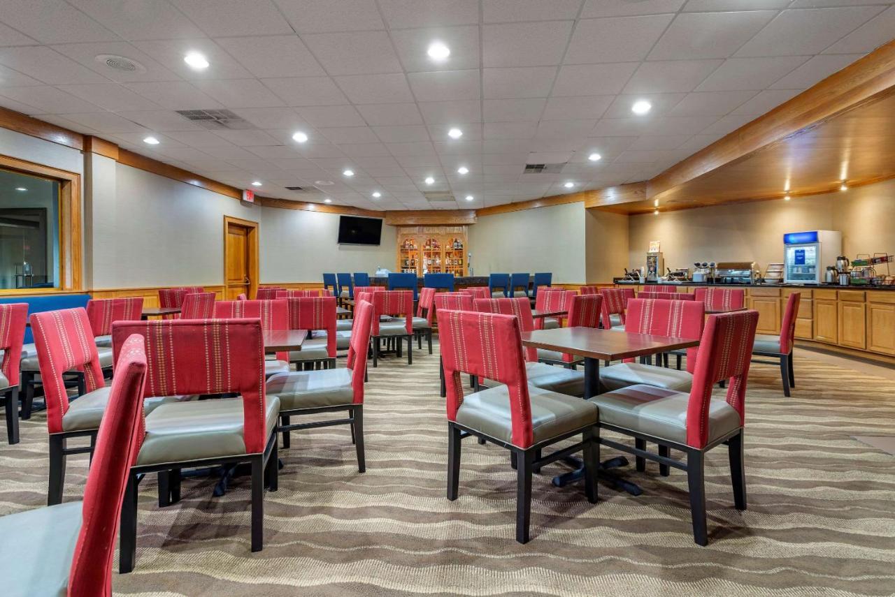 Comfort Inn Lancaster County North Denver Exterior foto