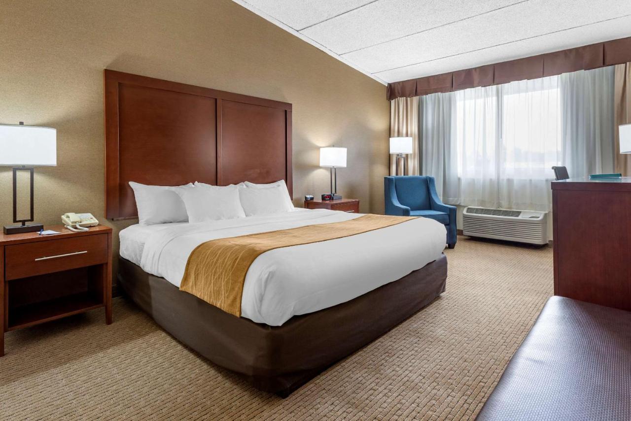 Comfort Inn Lancaster County North Denver Exterior foto